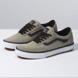 Vans Olive Green and Black Low-Top Sneakers